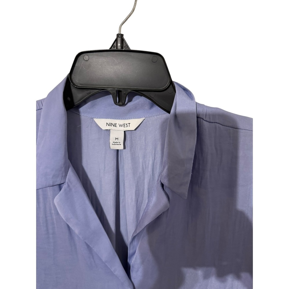 Nine West Womens Periwinkle Blue Short Sleeve Button Down Blouse Top Size M - Picture 3 of 5